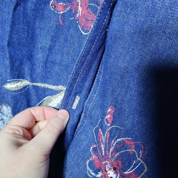 Koret City Blues Womens Floral Beaded Denim Button-Down Shirt Size Small Cottage - Picture 3 of 9